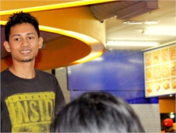 Thaher profile picture