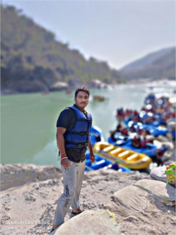 Neeraj Kashyap profile picture