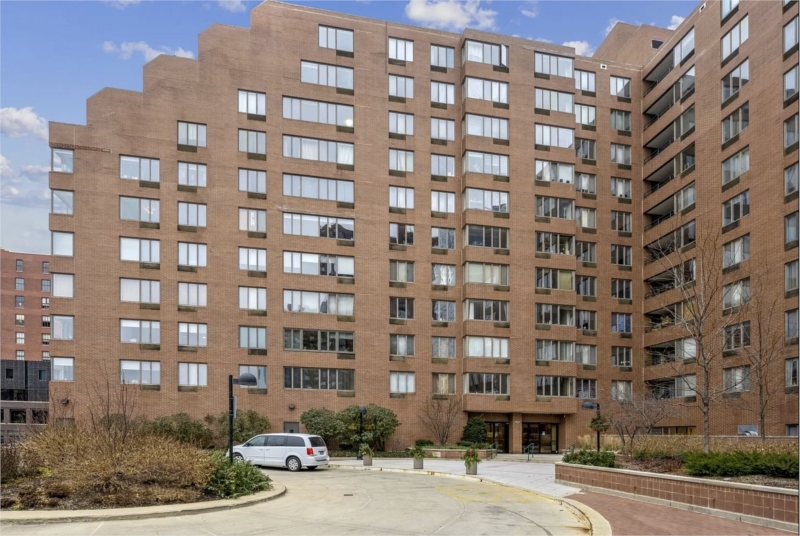 Indian Roommates in Chicago Paying Guest (PG) Flatmates Find