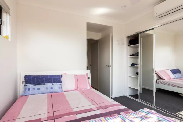 Girish room photo