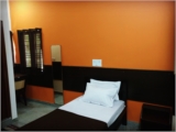 karan lokhande room photo