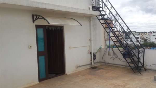 Manideep Simhadri room photo