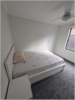 Kinjal Parikh room photo