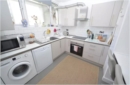 Saachi V room photo
